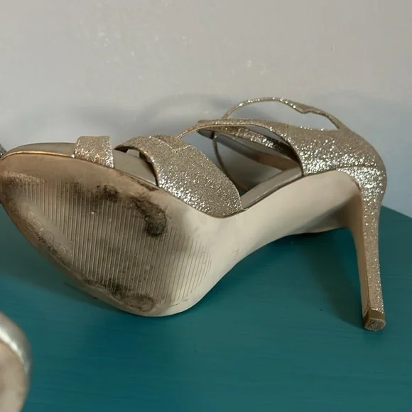 Guess Women’s Gold Glitter Strappy 4 1/2” Stiletto Formal Heels Prom Ready - Picture 9 of 13